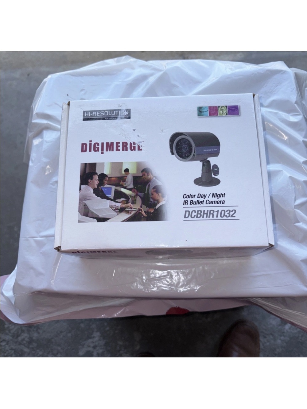 Digimerge DCBHR1032 Color Day/Night IR Bullet Camera - White